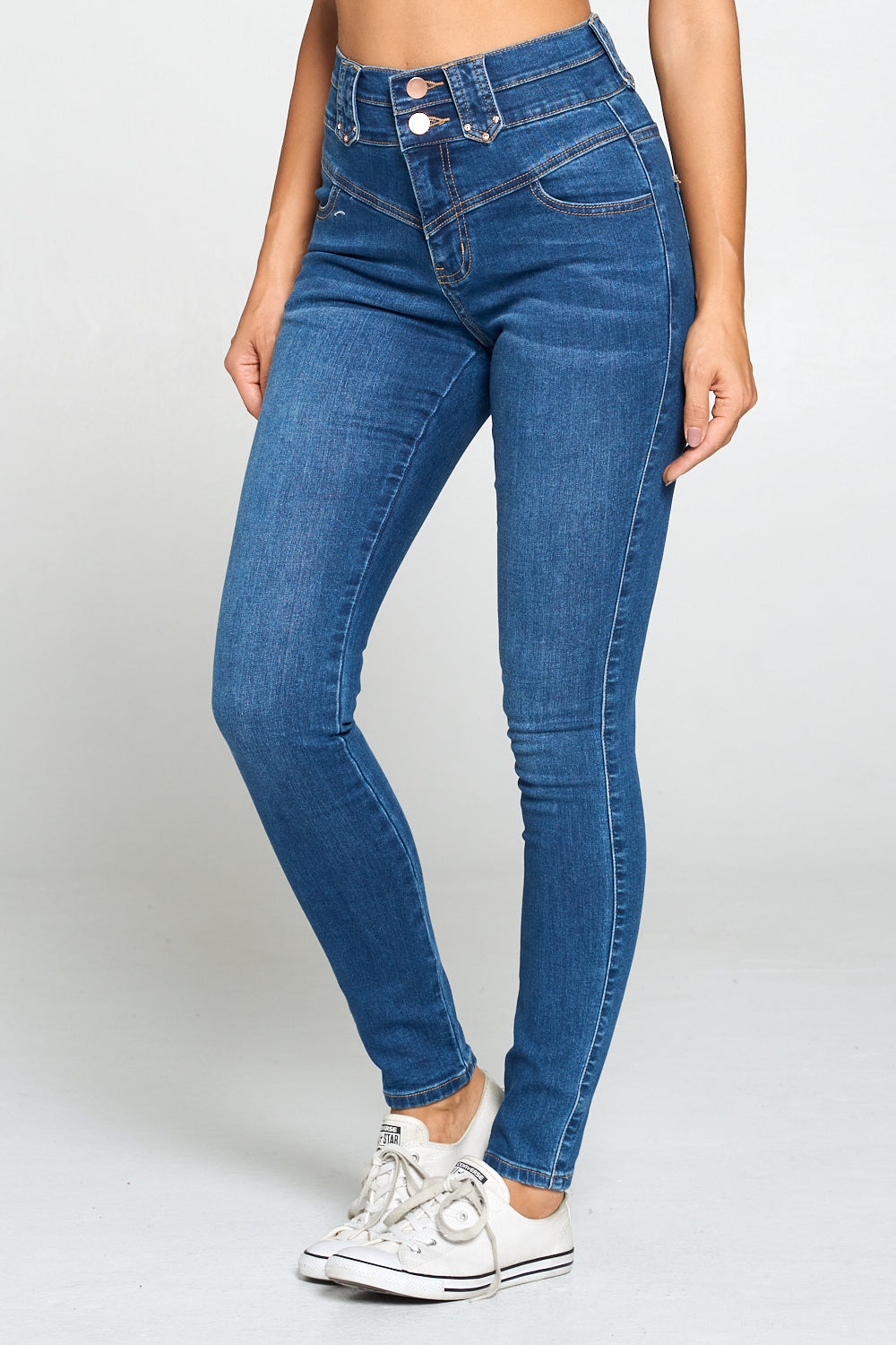 WH3704 Medium
