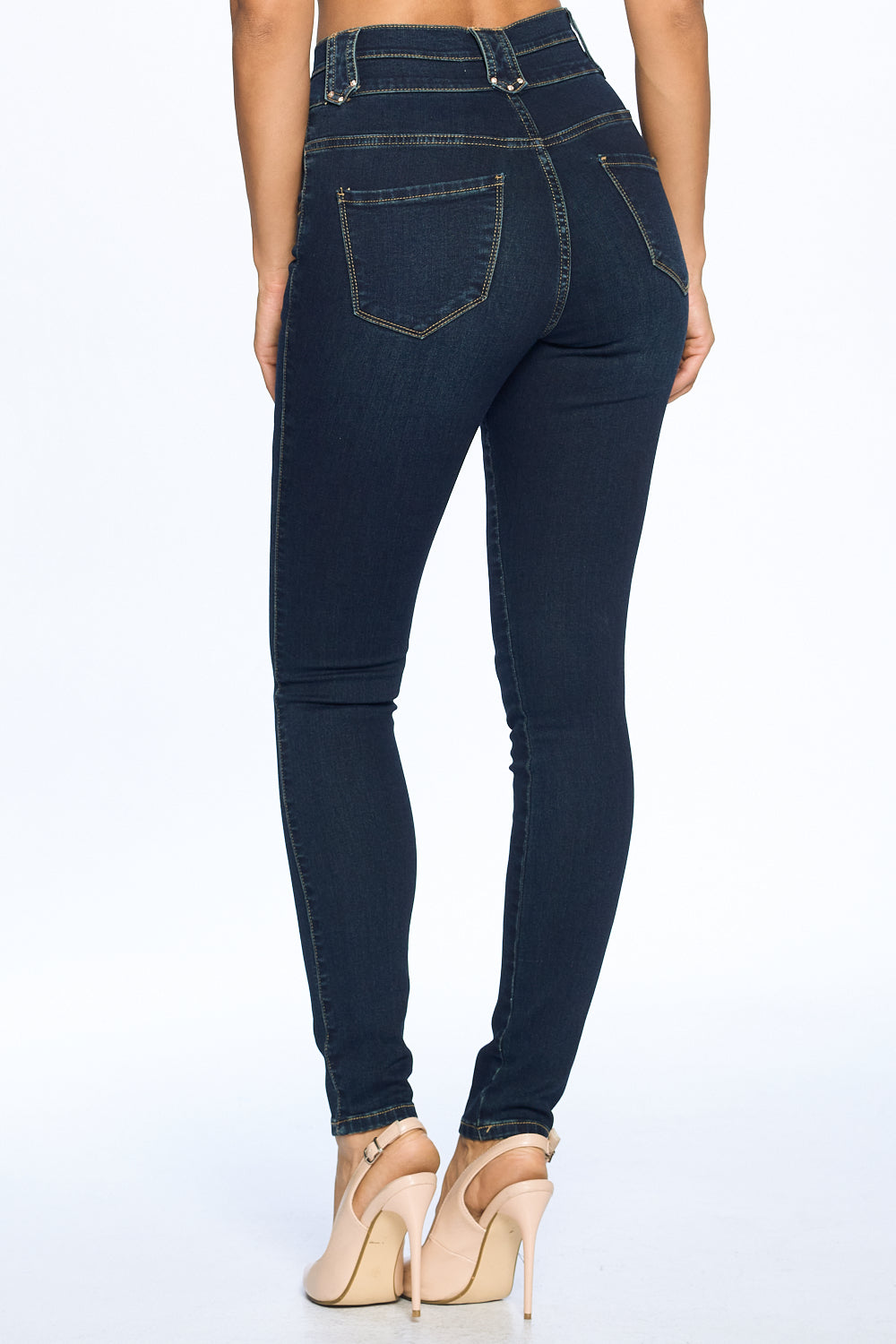 WH3704 Dark