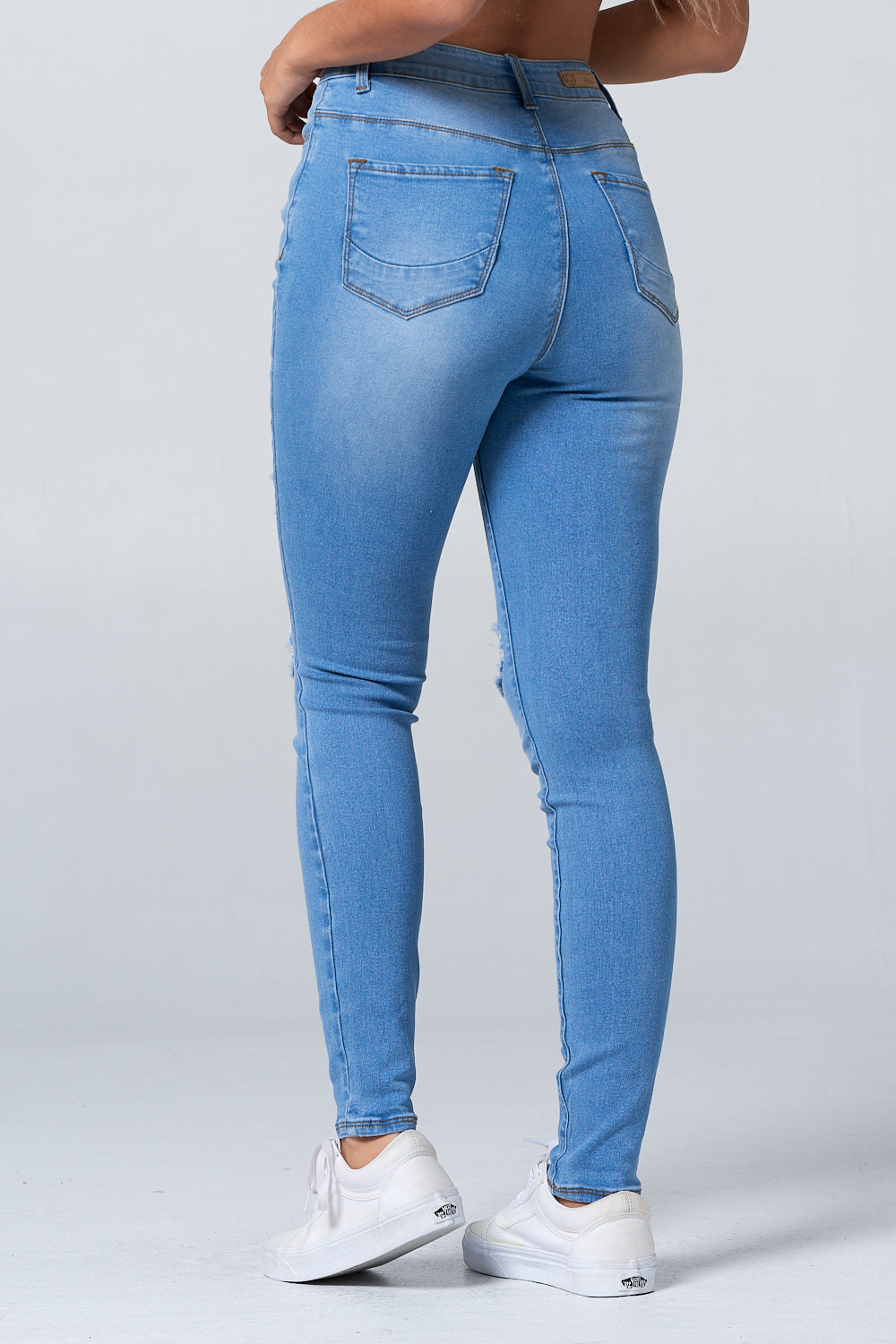NEW Ripped High Rise Skinny Jean Light Blue DH3709